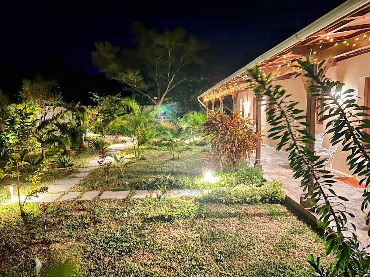 Lakaz Kannell - Vanilla Lodge, Secluded Outside Bath & Shower Infinity Pool Cap Malheureux Exterior photo